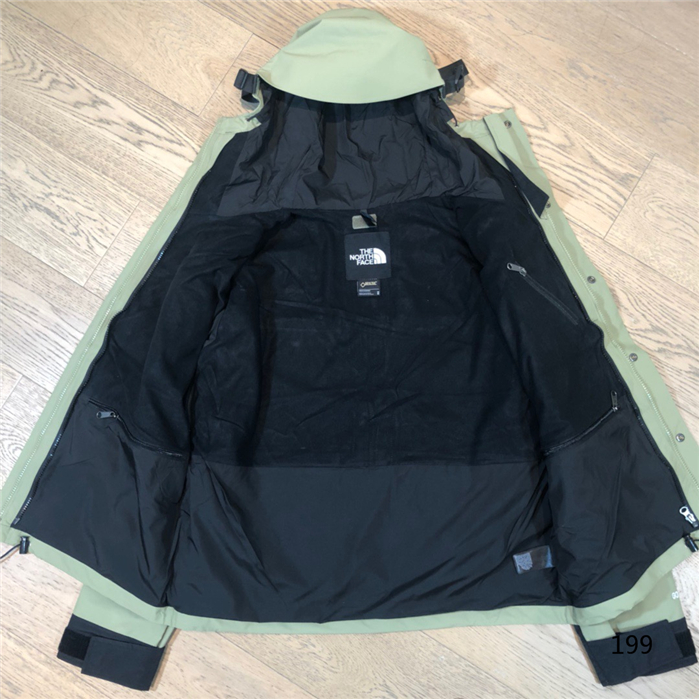 The North Face Men's Outwear 355